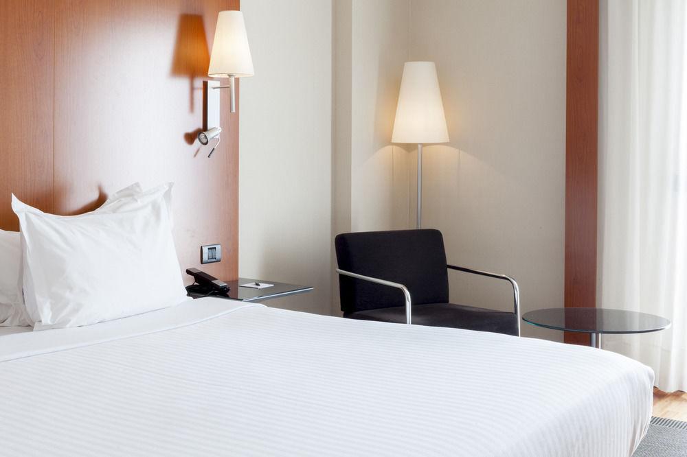 Ac Hotel Badajoz By Marriott Exterior photo