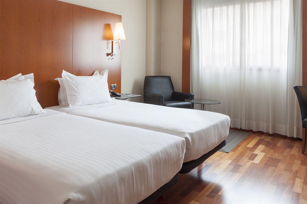 Ac Hotel Badajoz By Marriott Exterior photo
