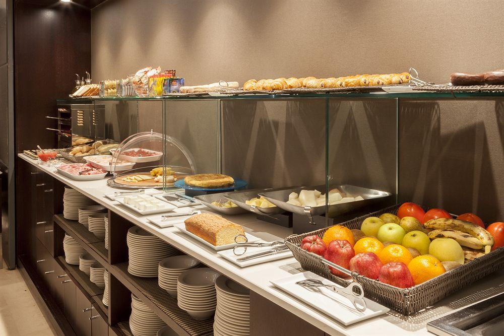 Ac Hotel Badajoz By Marriott Exterior photo