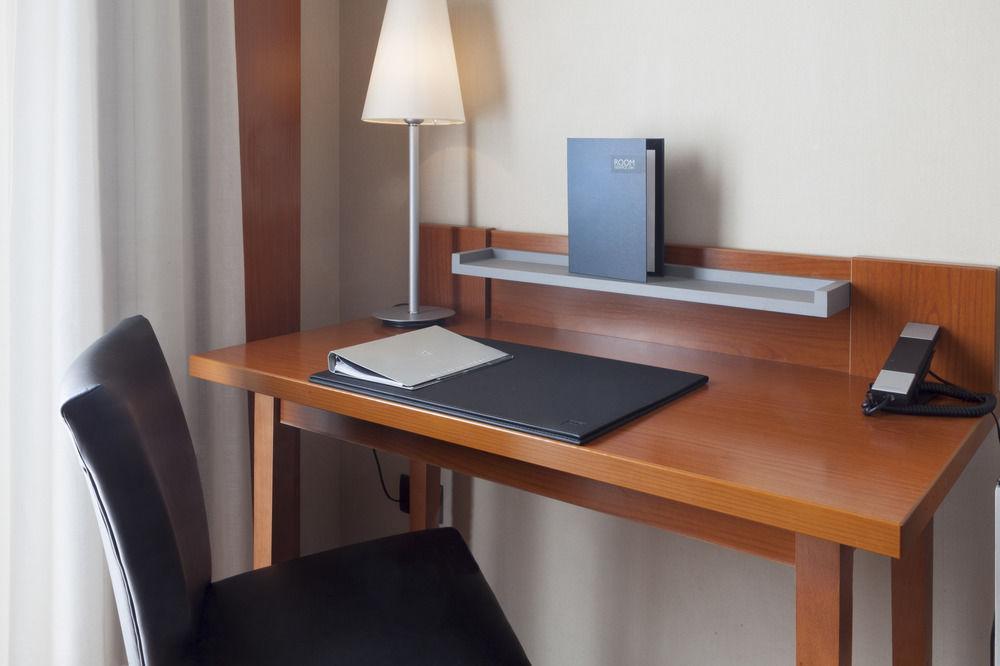 Ac Hotel Badajoz By Marriott Exterior photo