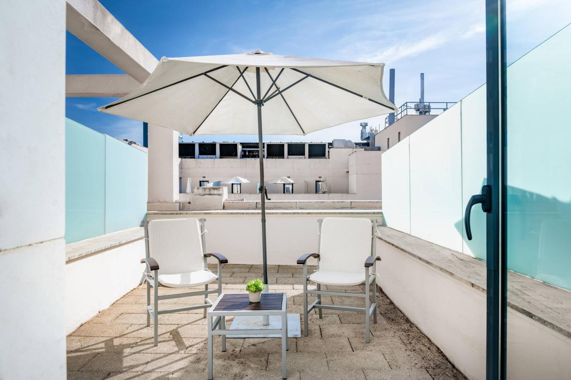 Ac Hotel Badajoz By Marriott Exterior photo