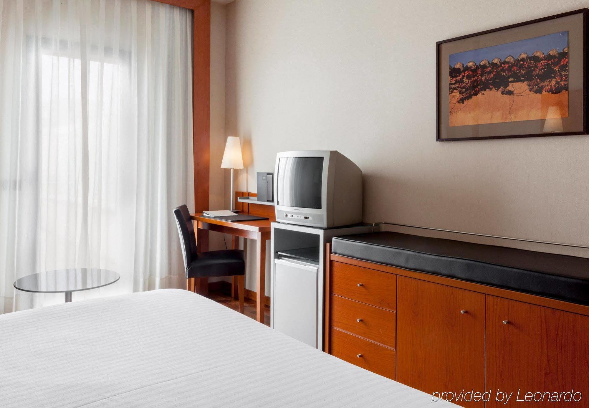 Ac Hotel Badajoz By Marriott Exterior photo